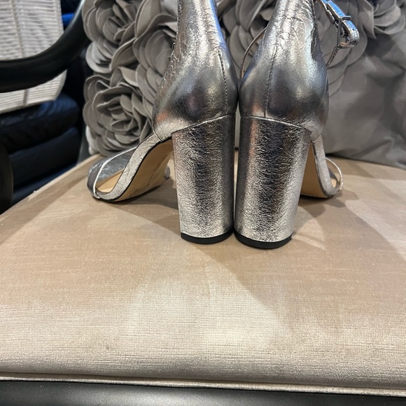 Shoes - Picture 5 of 7